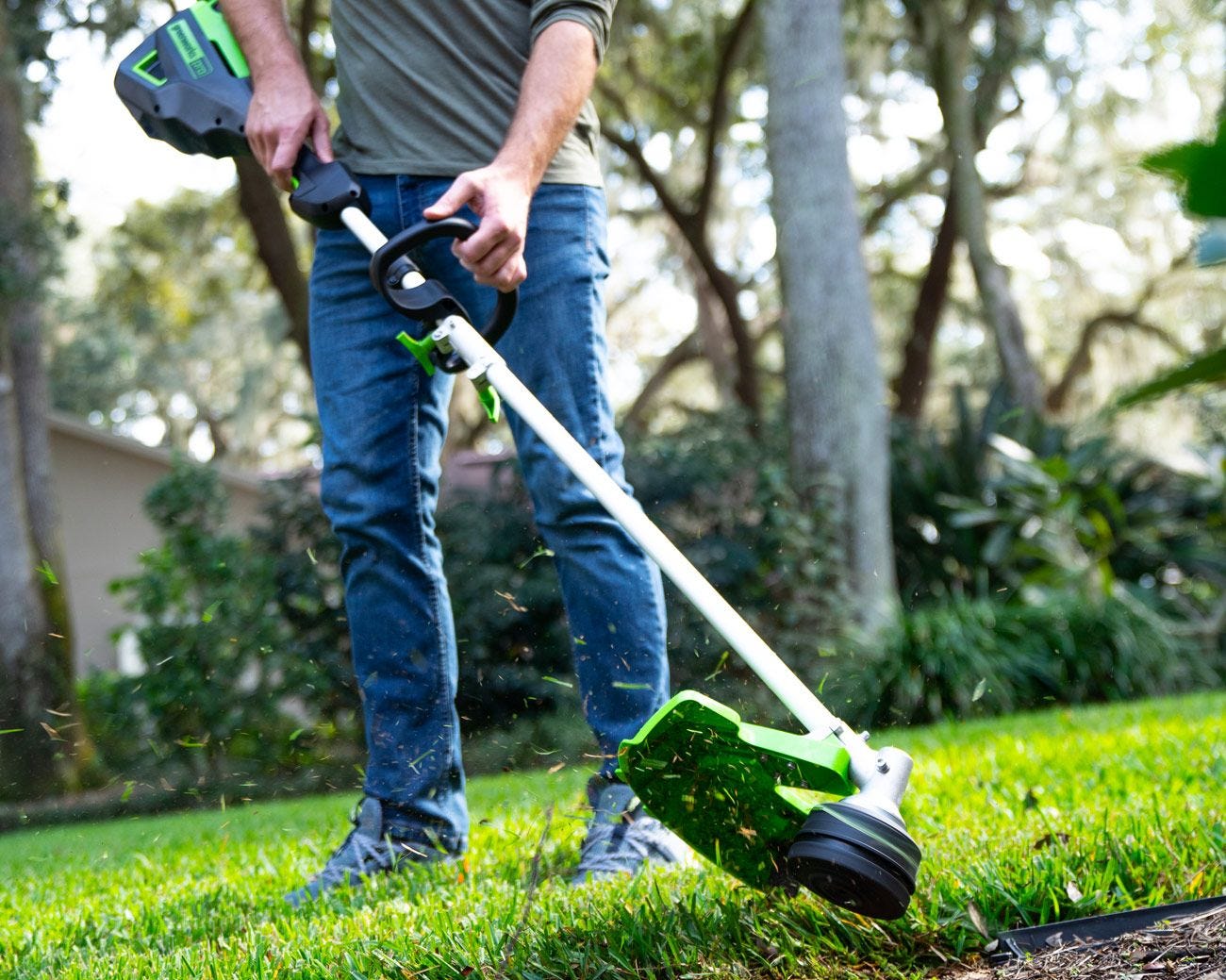 may-cat-co-dung-pin-60v-greenworks-2109007-3